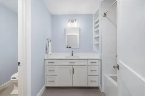 1046 Ocean Road Narragansett RI 02882
