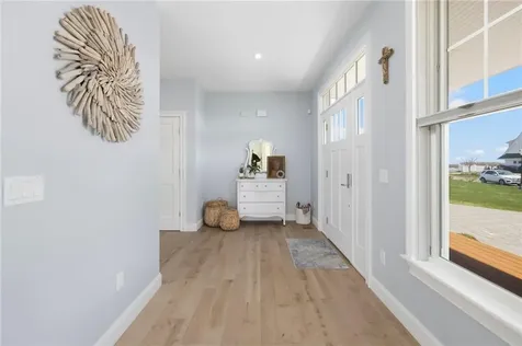 1046 Ocean Road Narragansett RI 02882
