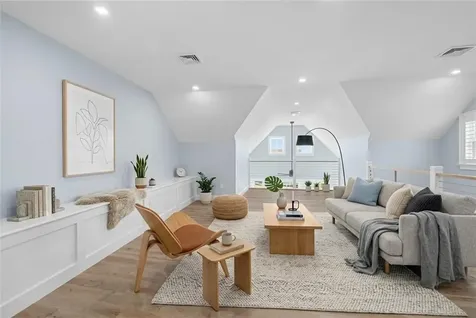 1046 Ocean Road Narragansett RI 02882