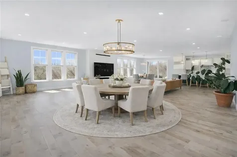 1046 Ocean Road Narragansett RI 02882