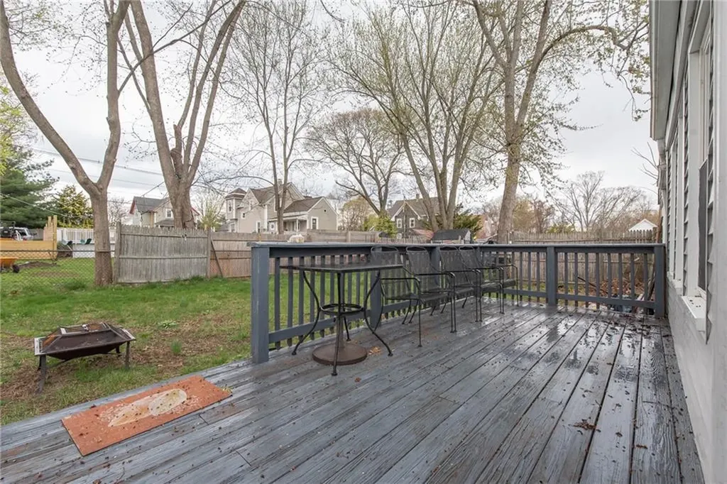 161 Adams Street Warwick RI 02888