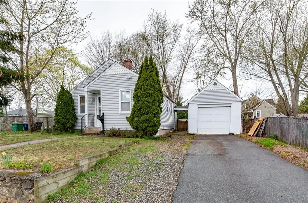 161 Adams Street Warwick RI 02888