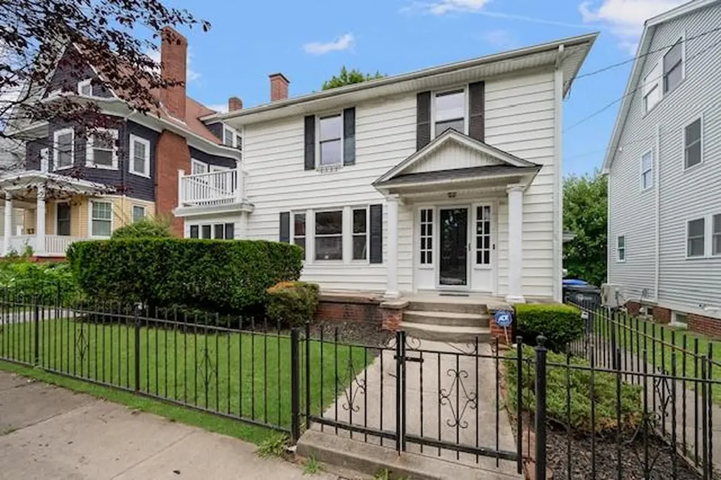 41 Tyndall Avenue Providence RI 02908