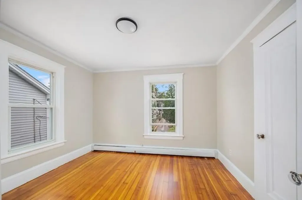 41 Tyndall Avenue Providence RI 02908