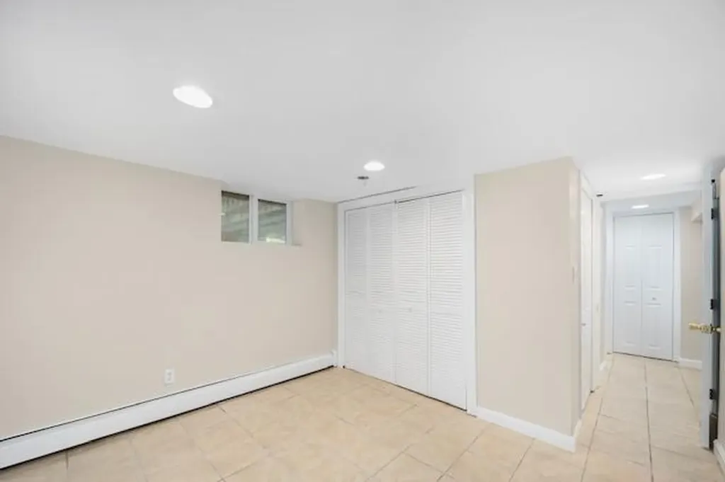 41 Tyndall Avenue Providence RI 02908