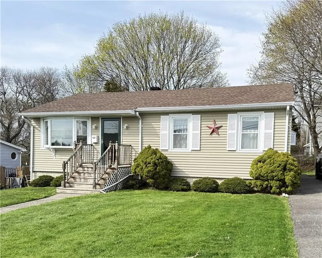 18 John Duggan Road Tiverton RI 02878