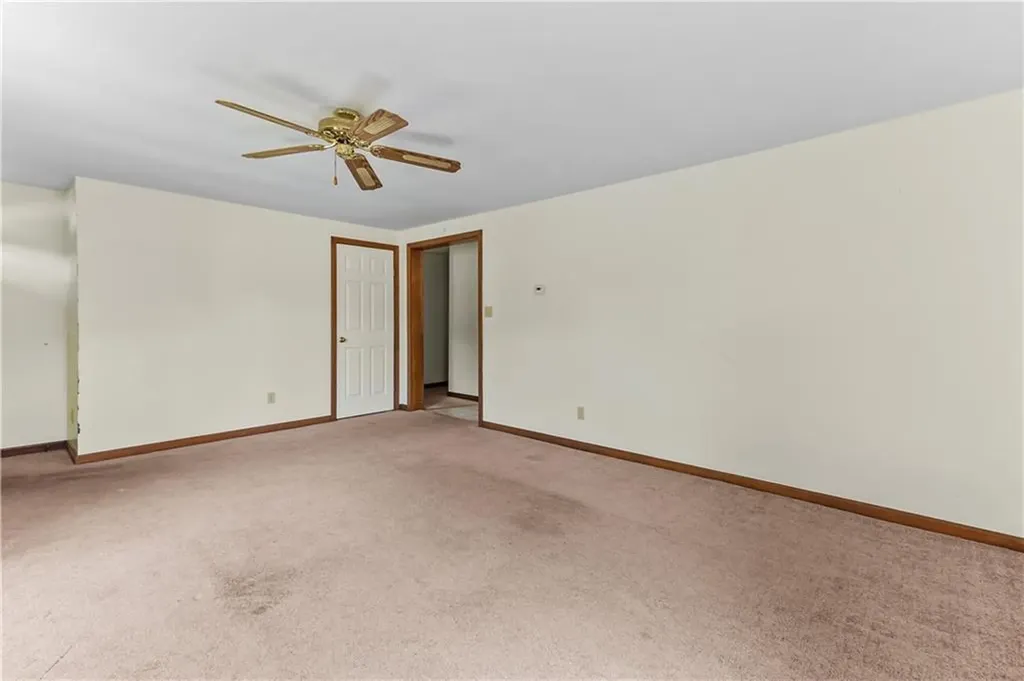 5 Saint Mary’s Way Warren RI 02885