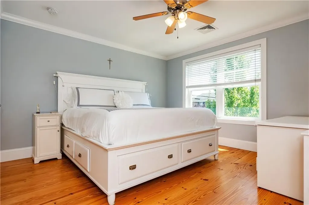 19 Eustis Avenue Newport RI 02840