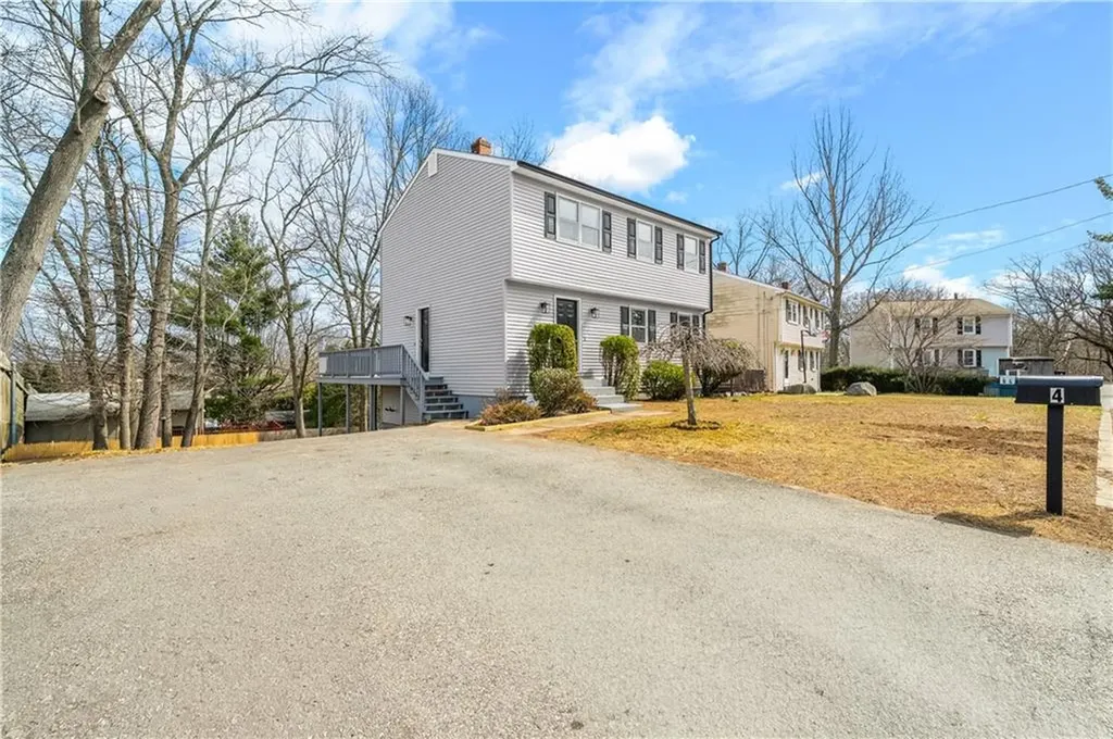 4 Cassisi Court North Providence RI 02904