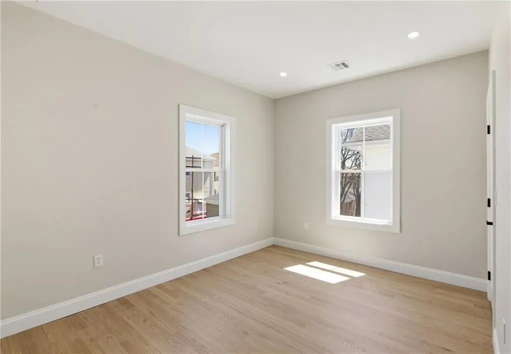 35 Mount Pleasant Avenue Providence RI 02908