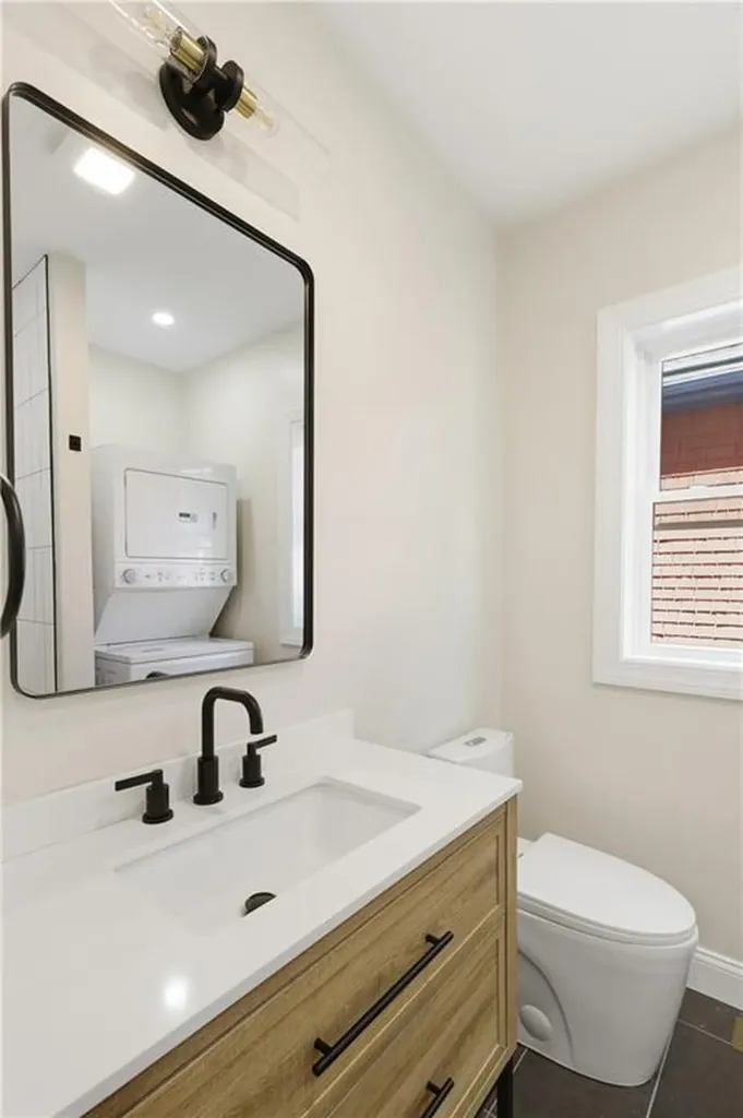 35 Mount Pleasant Avenue Providence RI 02908