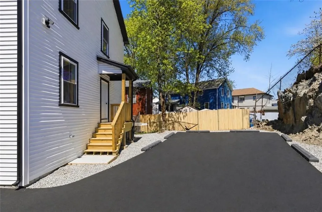 35 Mount Pleasant Avenue Providence RI 02908