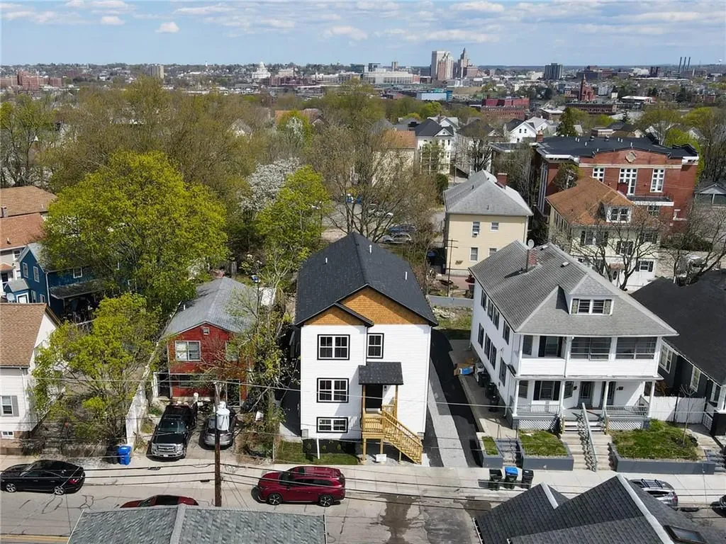 35 Mount Pleasant Avenue Providence RI 02908