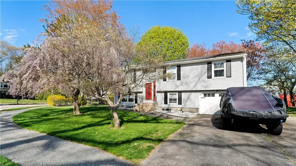 15 Laforge Drive Coventry RI 02816