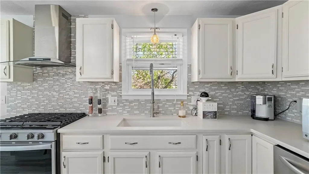 15 Laforge Drive Coventry RI 02816