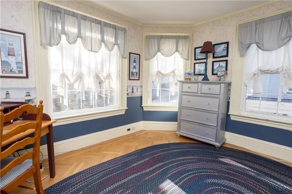 70 Woodland Road Woonsocket RI 02895