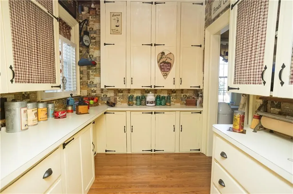 70 Woodland Road Woonsocket RI 02895