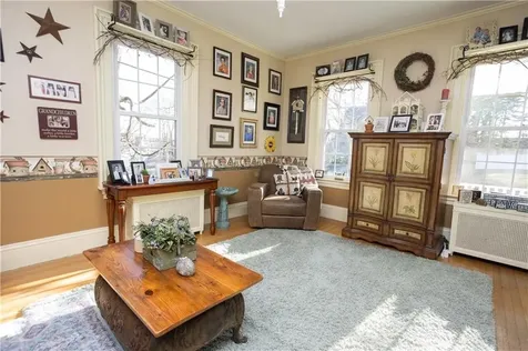 70 Woodland Road Woonsocket RI 02895