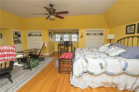 70 Woodland Road Woonsocket RI 02895