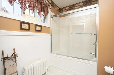 70 Woodland Road Woonsocket RI 02895