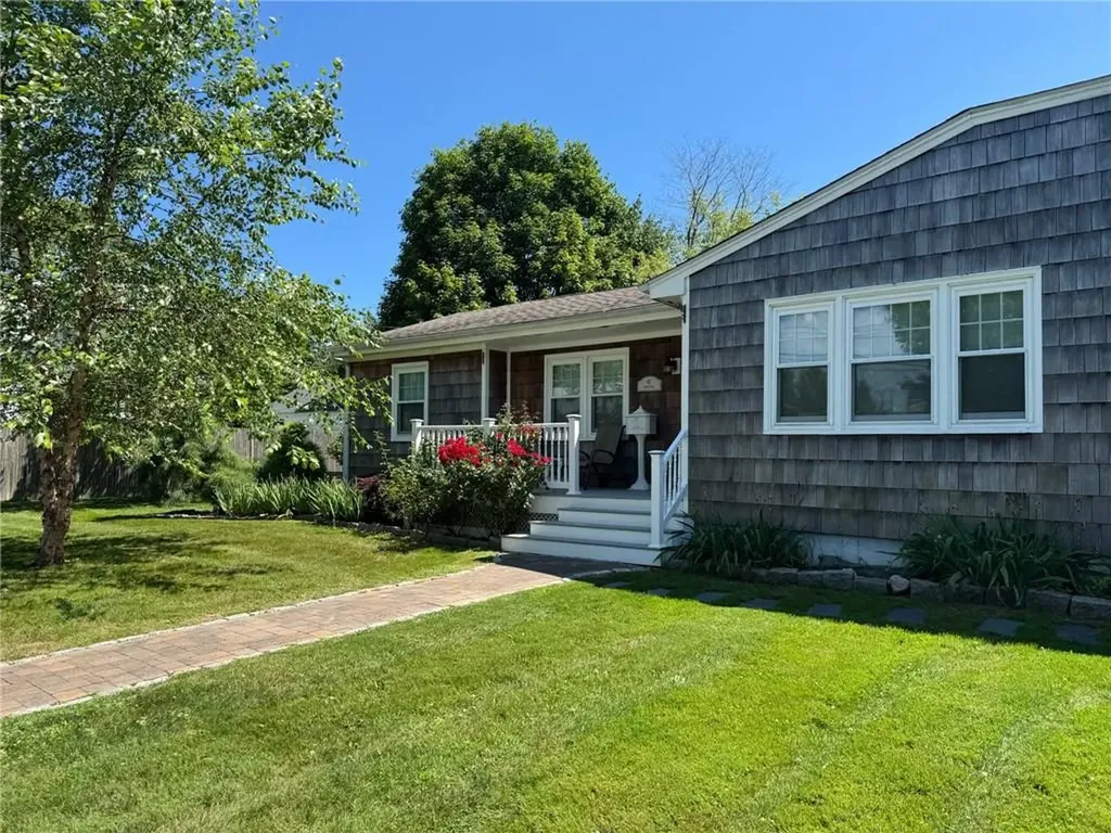 41 Dudley Avenue Newport RI 02840