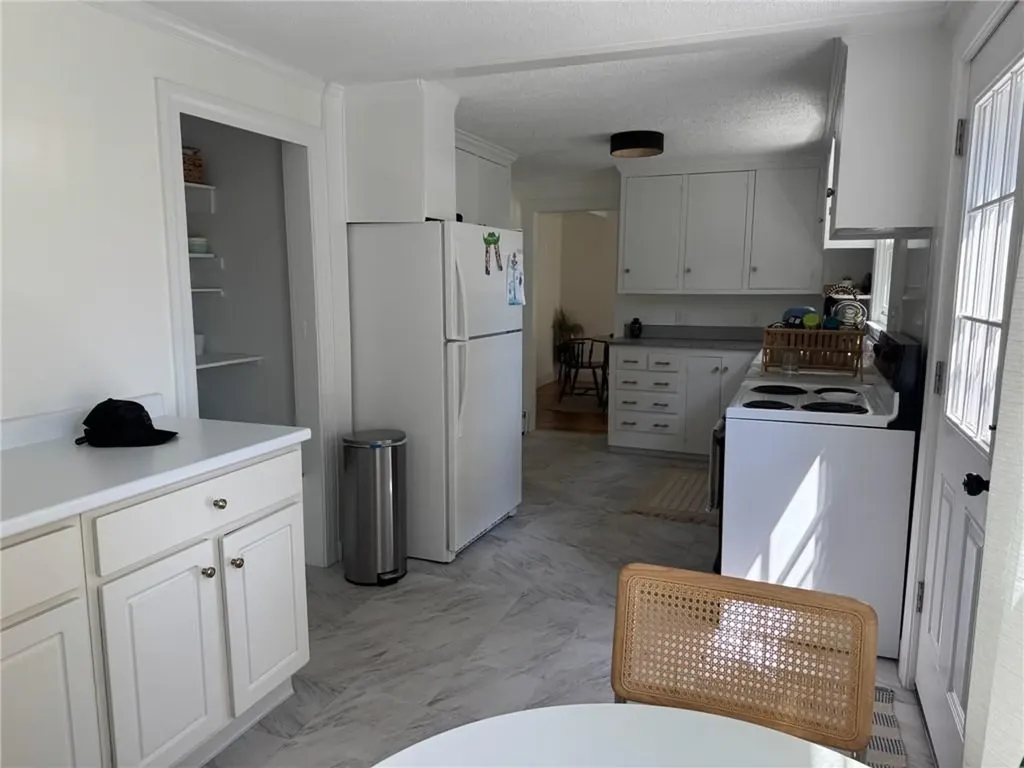41 Dudley Avenue Newport RI 02840