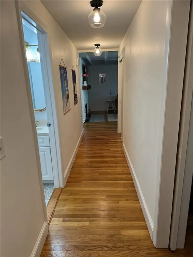 41 Dudley Avenue Newport RI 02840
