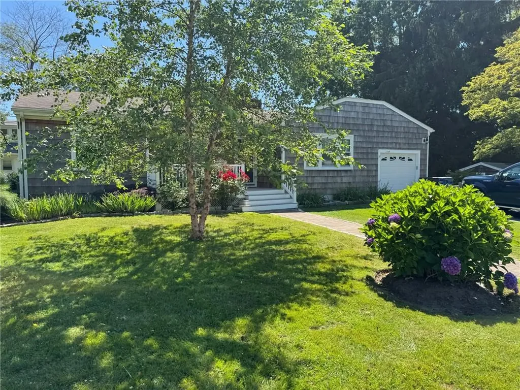 41 Dudley Avenue Newport RI 02840