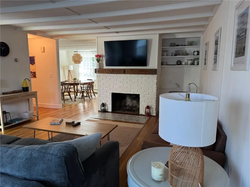 41 Dudley Avenue Newport RI 02840