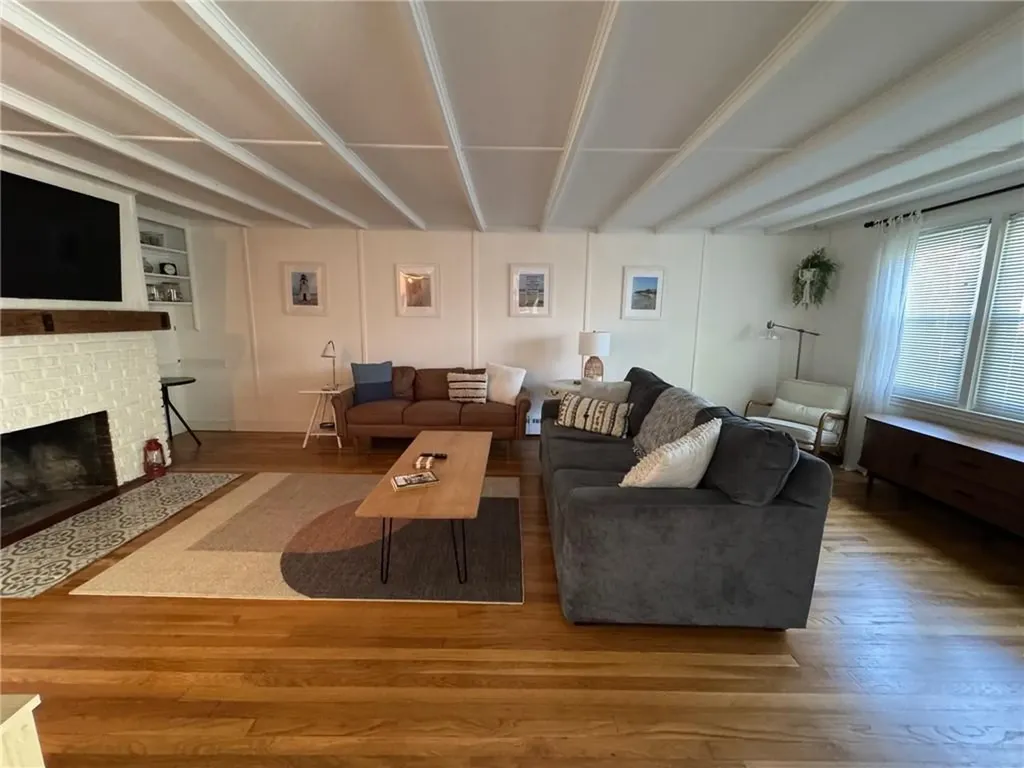 41 Dudley Avenue Newport RI 02840