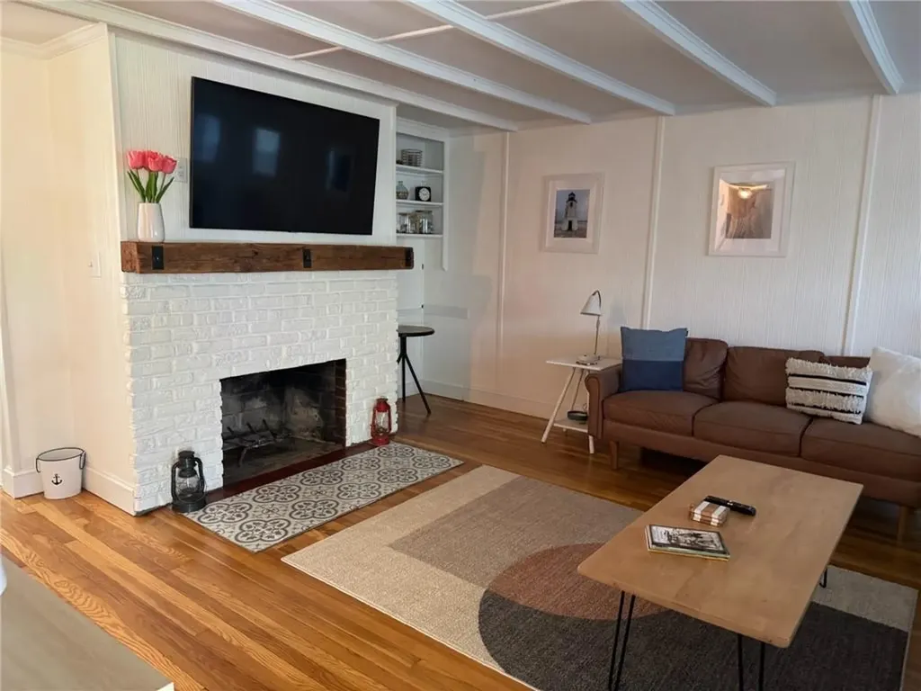 41 Dudley Avenue Newport RI 02840