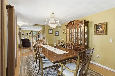 73 Regent Court Swansea MA 02777