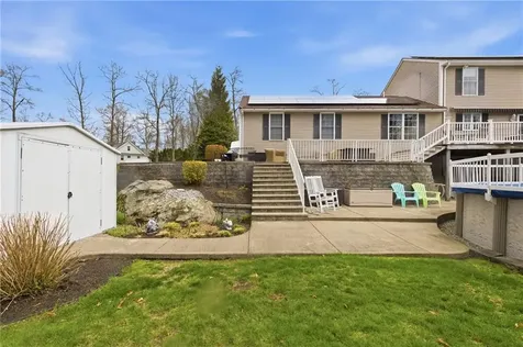 73 Regent Court Swansea MA 02777