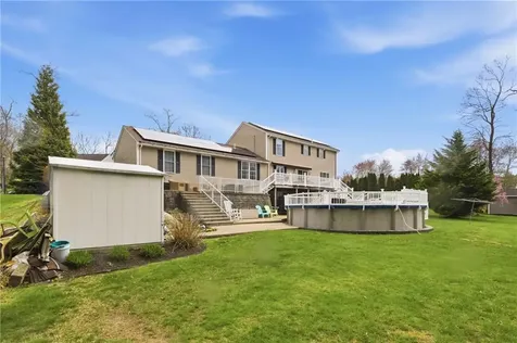 73 Regent Court Swansea MA 02777