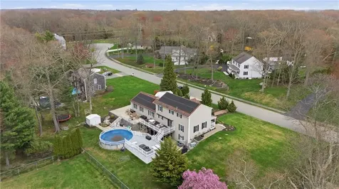 73 Regent Court Swansea MA 02777