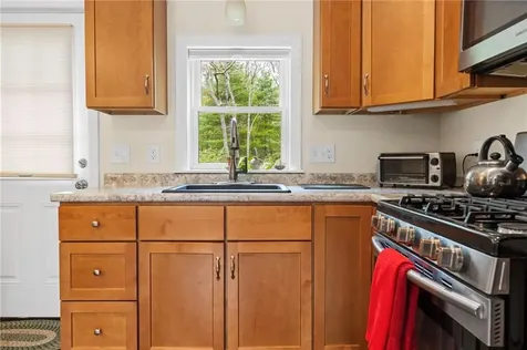 400 B Gravelly Hill Road South Kingstown RI 02879