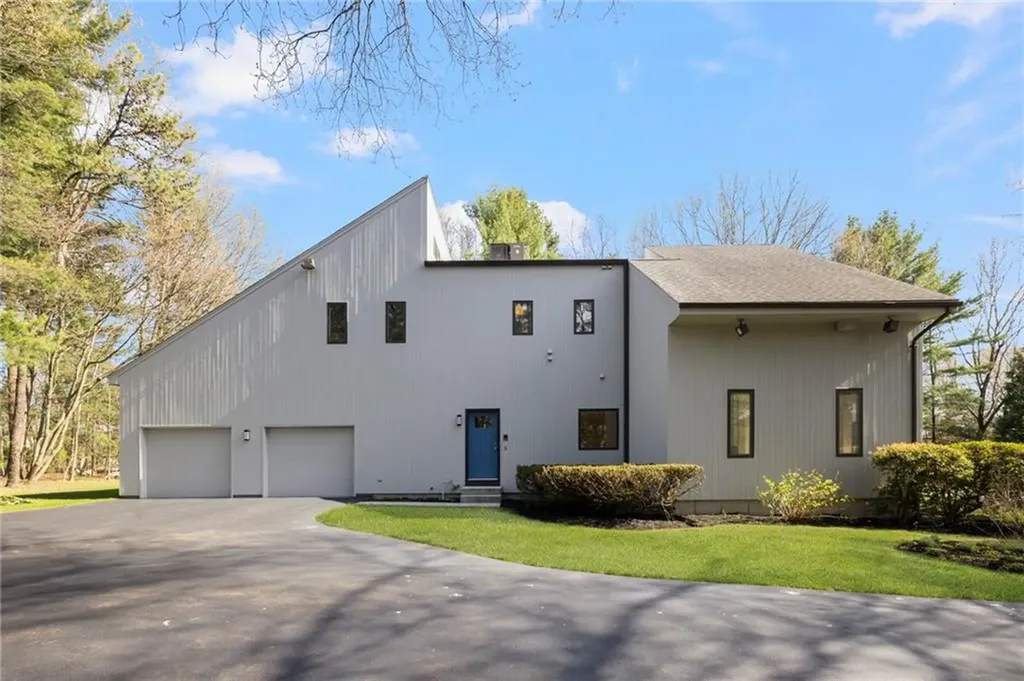 29 Dennell Drive Lincoln RI 02865