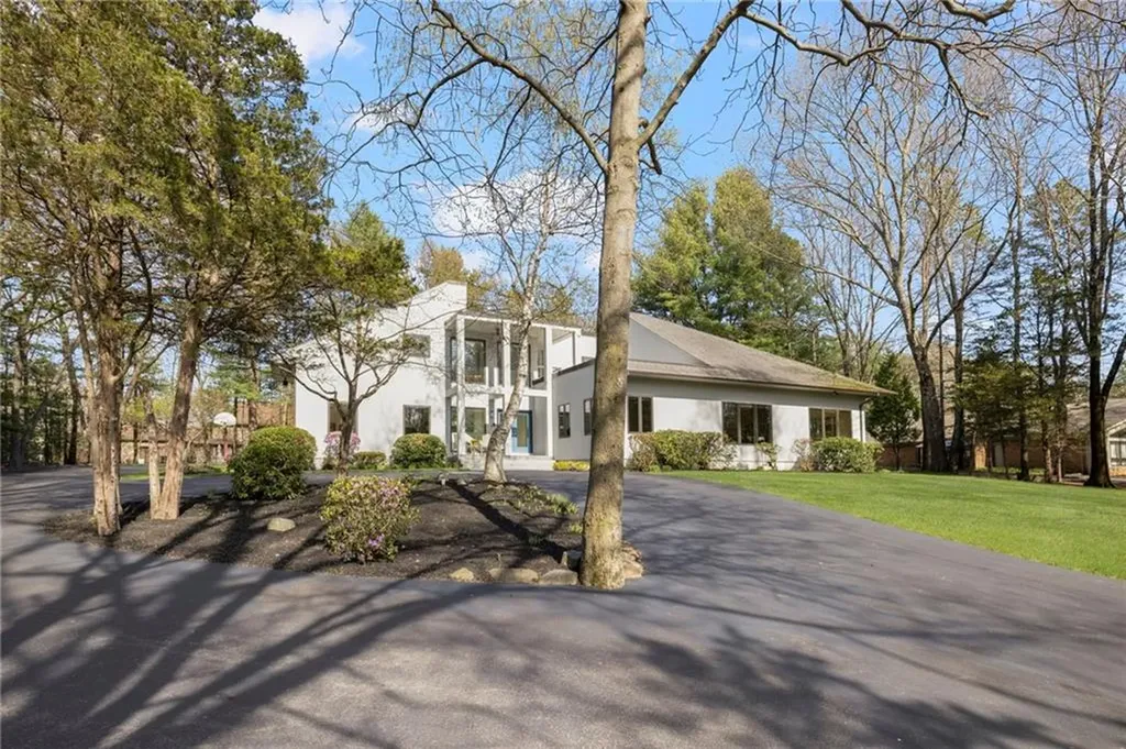 29 Dennell Drive Lincoln RI 02865