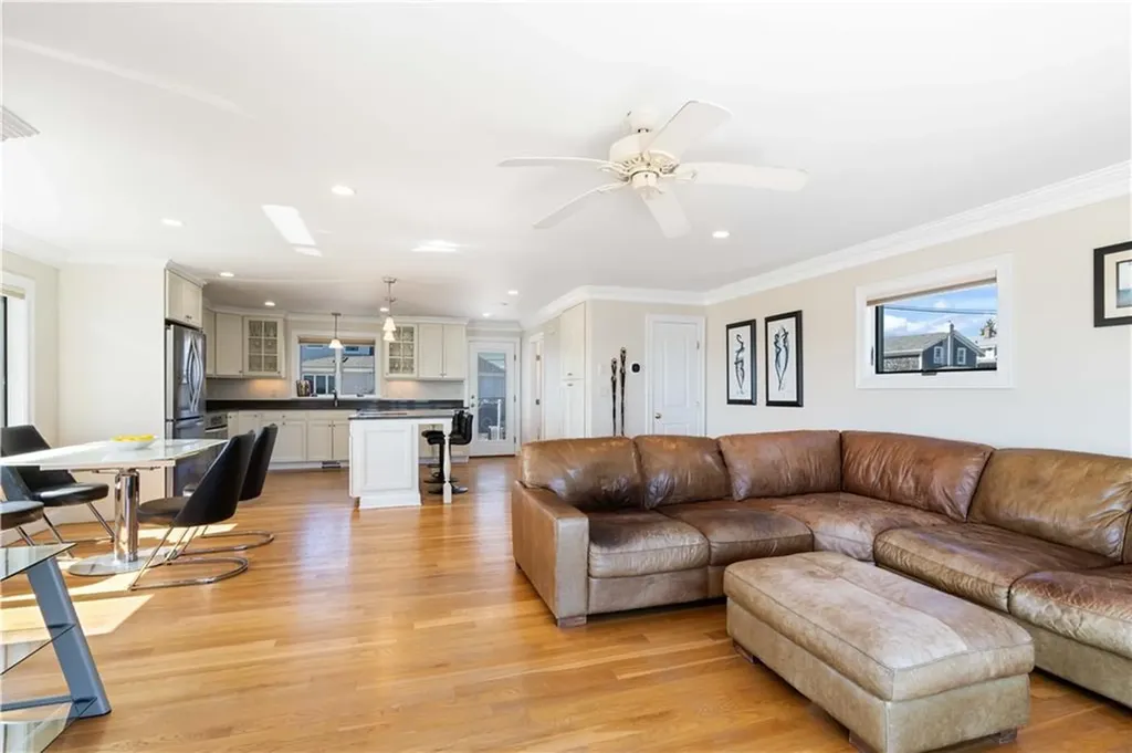 177 Seaconnet Boulevard Portsmouth RI 02871