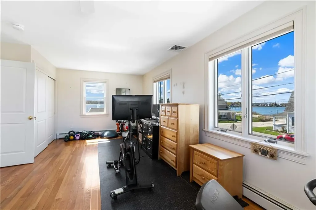 177 Seaconnet Boulevard Portsmouth RI 02871