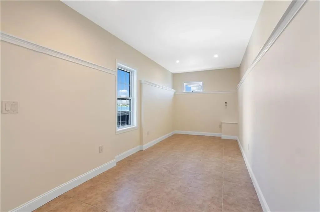 177 Seaconnet Boulevard Portsmouth RI 02871