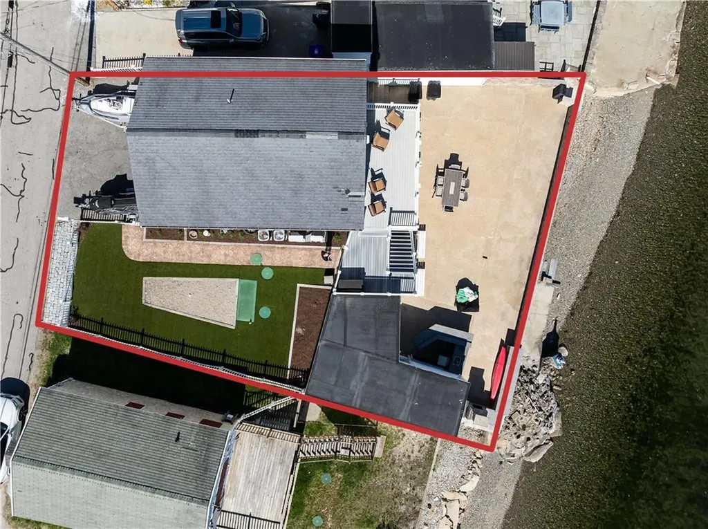 177 Seaconnet Boulevard Portsmouth RI 02871