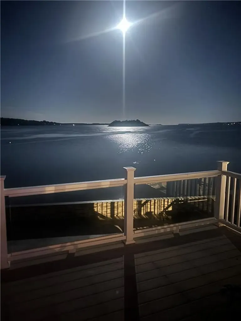 177 Seaconnet Boulevard Portsmouth RI 02871