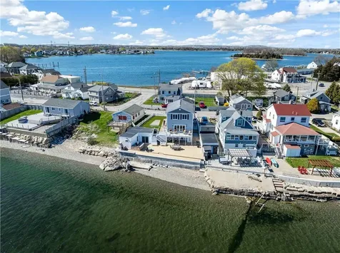 177 Seaconnet Boulevard Portsmouth RI 02871