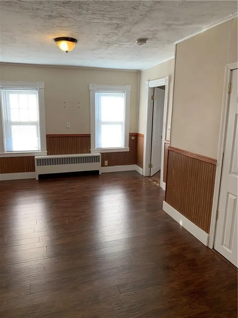 14 Wallace Avenue Warwick RI 02886