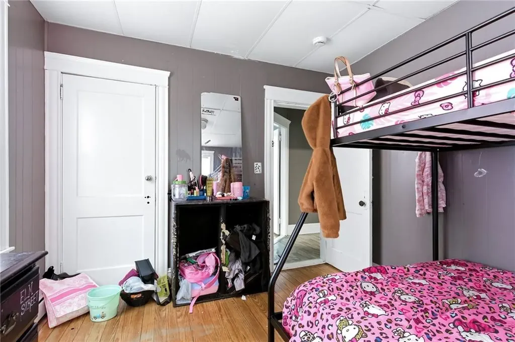 41 Utton Avenue Pawtucket RI 02860