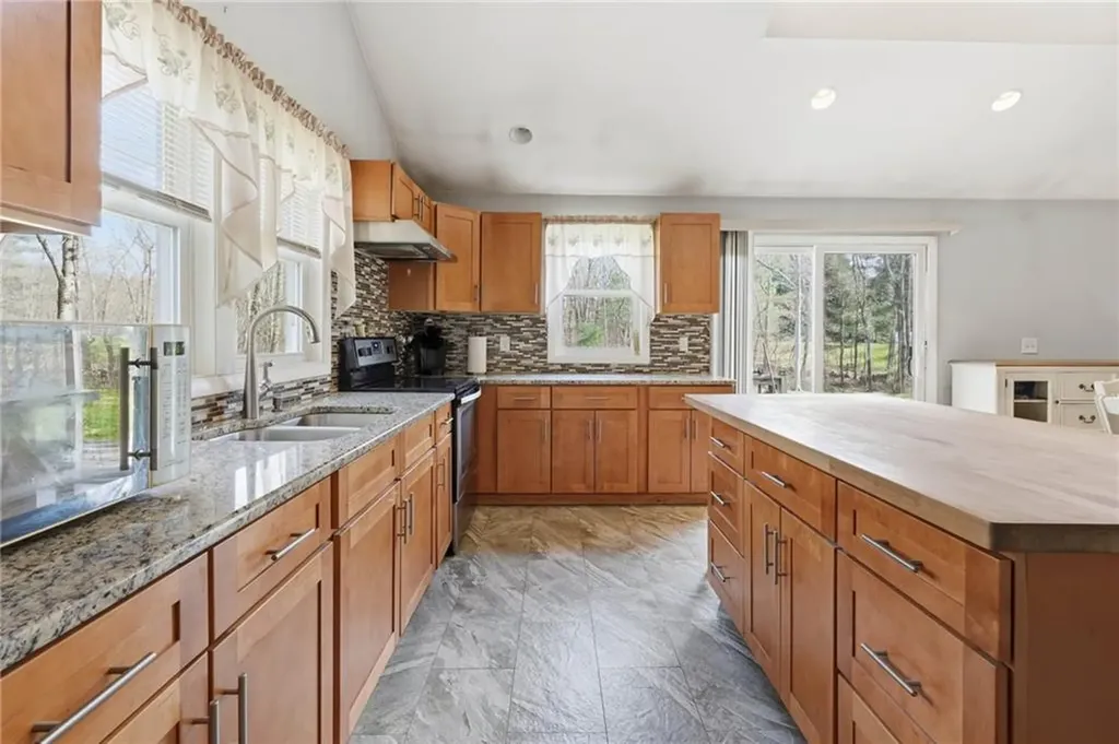28 A Shippee Schoolhouse Road Foster RI 02825