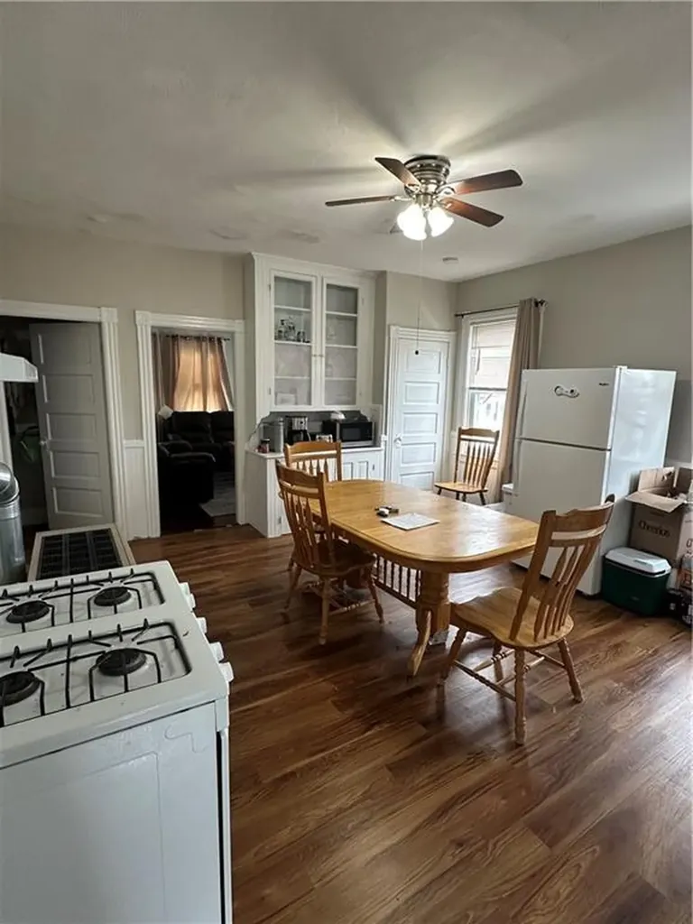 29 Prospect Street Bristol RI 02809