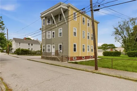 29 Prospect Street Bristol RI 02809