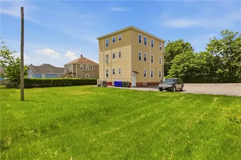 29 Prospect Street Bristol RI 02809